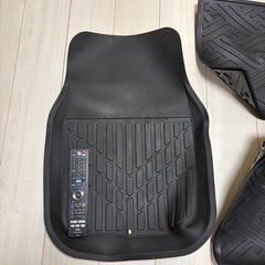 車のフロアマットの画像
