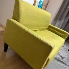 2人掛けソファ（黄緑）の画像