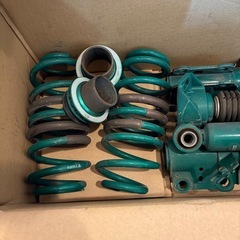 TEIN車高調80ハリアー
の画像