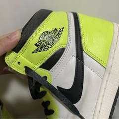 Nike Air Jordan 1 ホワイト/ライムグリーン UK 7の画像