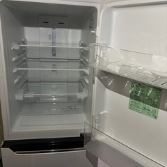 Hisense冷蔵庫の中の写真です！の画像