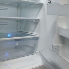 東芝 冷蔵庫 410 L 2016年製 別館に置いてますの画像