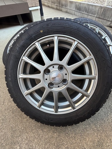 スタッドレスタイヤ　165 / 65 R14