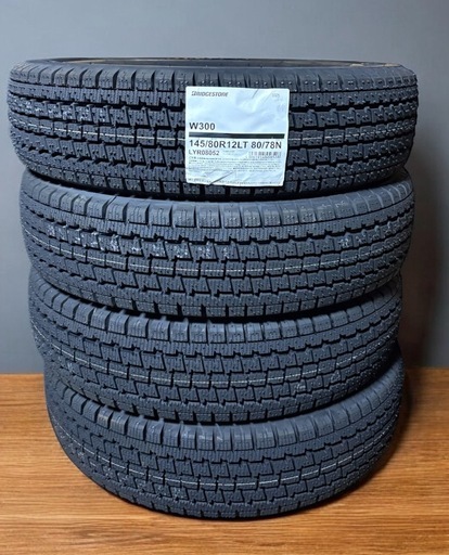 「商談中」ブリヂストン W300 145/80R12 80/78N LT スタッドレス 4本とゴムバルブ付き