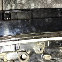 30プリウス純正リアスポイラーの画像