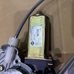 FHY33 シーマ パワーウィンドウモーター レギュレーター 80730 6PO15 FR RHの画像