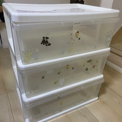 衣装ケースの画像