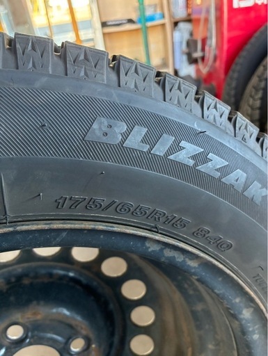 175/65r15 VRX3 2024年製造 15インチ バリ溝 スタッドレス  (ホイールは付属しません)(手渡し限定)  