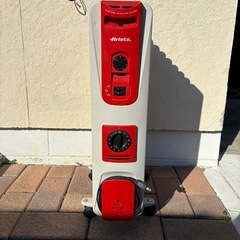 年末限定価格　デロンギオイルヒーターの画像