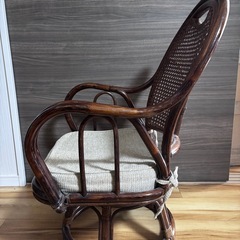 回転椅子の画像