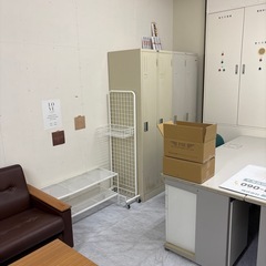 オフィス家具セットの画像