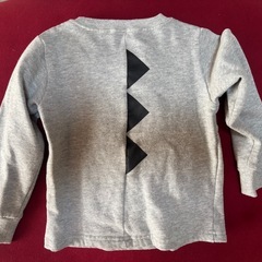 男の子100㎝トレーナー恐竜の画像