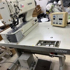 工業用穴かがりミシンの画像