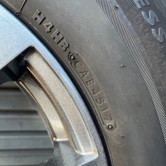 スタッドレスタイヤ4本セット　16インチ　ブリジストン　ヴェルファイア　　の画像