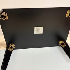 折りたたみテーブルの画像