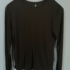 2枚セット　薄手ニット　レディース　Mサイズ　
ソフトシアークールネック　GUの画像