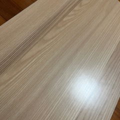 ツルツル加工の木の板の画像
