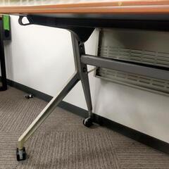 フォールディングテーブルの中古品の画像