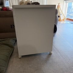 ※12/25まで　tower 目隠しワゴン　2段の画像