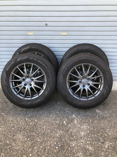 ピレリ225/65/R17 スタッドレスタイヤ4本セット取付ナット付き ( GOLF