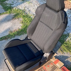 美品　トヨタ GR86 ZN8 純正　シート 助手席 BRZの画像