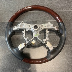 レクサスLS600純正ステアリングの画像