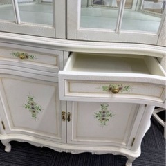 ロココ調　白い家具　エレガント家具　花柄家具　可愛い家具　高級家具の画像