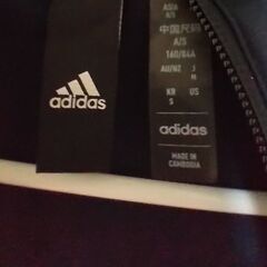 ●adidas レディース フード付きクロスジャケットの画像