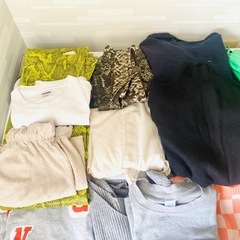 30着以上　ブランド品有り　アウター有り　定価4万の洋服有りの画像