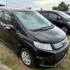 3台まとめて！フリードHVの画像