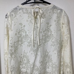 ブラウスの画像