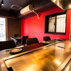 髪色、ネイル、ピアス、外見自由‼︎お好み焼き・もんじゃ・鉄板焼のお店のアルバイト！ホール&洗い場&調理補助の画像