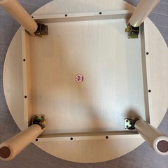 テーブル　丸の画像