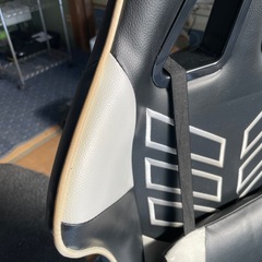 ゲーミングチェアの画像