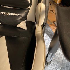 ゲーミングチェアの画像