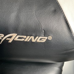 ゲーミングチェアの画像