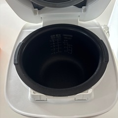 炊飯器の画像