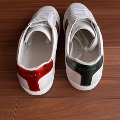 GUCCIスニーカーの画像