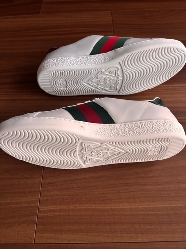 GUCCIスニーカー