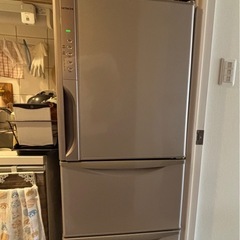 日立ノンフロン冷凍冷蔵庫 R-K270EV 2014年製の画像