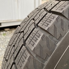 【ほぼ未使用】iceGUARD ig70 スタッドレスタイヤ 16インチの画像