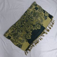 ( E-139 )ストール インド刺しゅう風 ３つまとめて まとめ売り セット ベージュ グリーン ピンク 大判 フリンジ マフラー 中古の画像