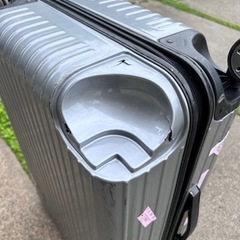 ジャンク　車輪1ケ欠　リモワ RIMOWA キャリーケース スーツケース 旅行 トラベル 高さ約63cm 横幅約42cm 現状品 ジャンク の画像