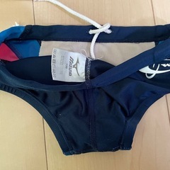 スウィンスイミングスクールの水着たちの画像