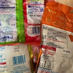 ㉑お菓子　まとめて　アメ　ハイチュウ　グミ　ぶどう餅　トロリーノ　スエーデンキャンディ　ハイチュウ　じゅるる　マンゴー飴の画像