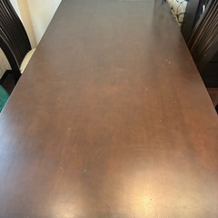 大きなテーブルの画像