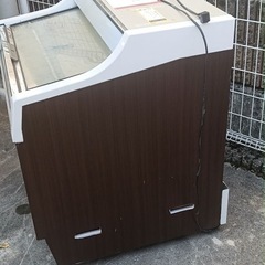 業務用冷凍庫の画像