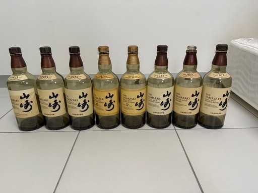 ウィスキー山崎空瓶 (銀) 中頭のウイスキーの中古あげます・譲ります