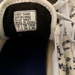 VANS   鮨スニーカーの画像