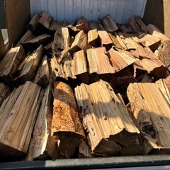 杉薪A品軽トラあおら高さくらいの量1台価格の画像